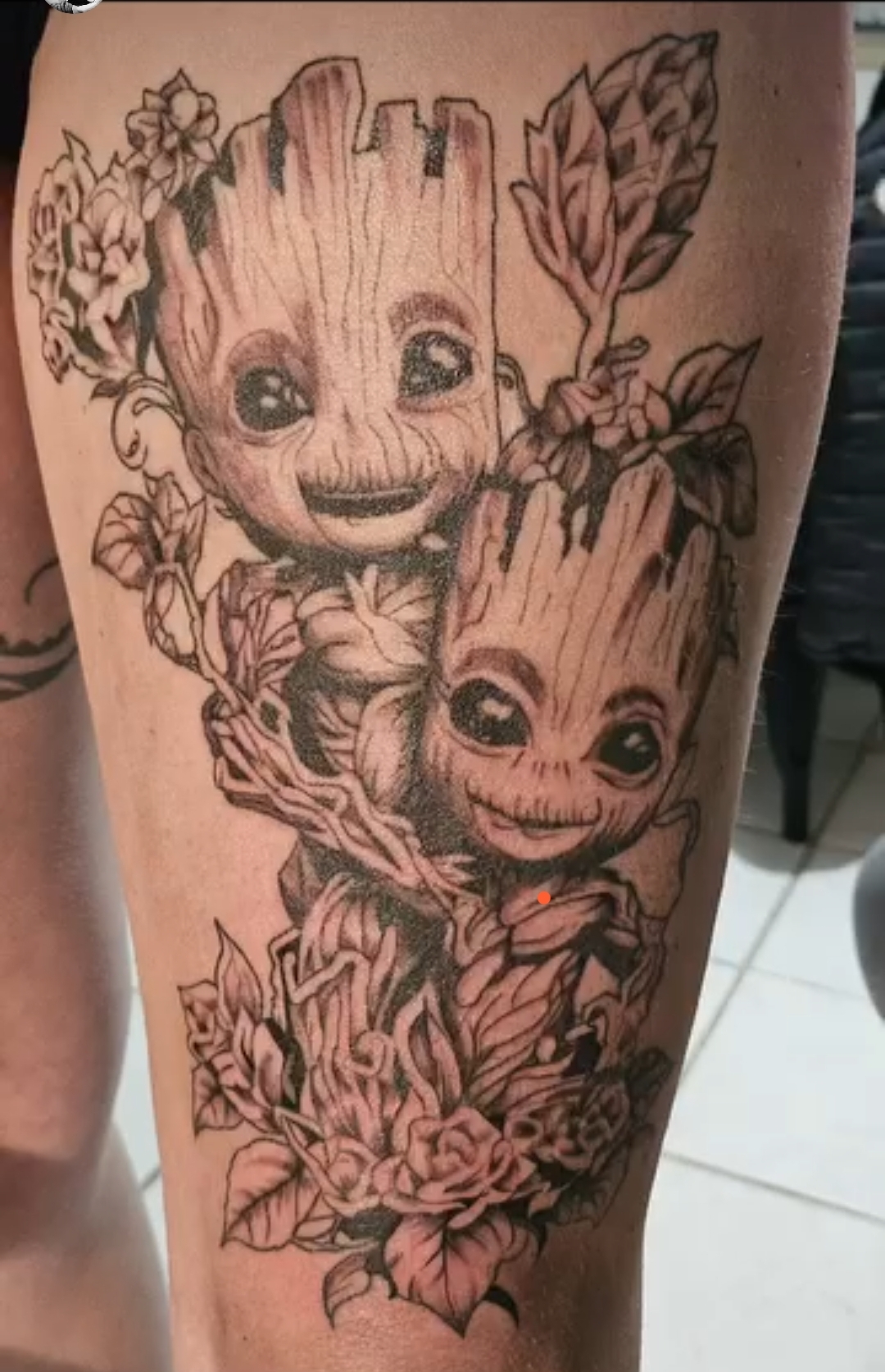 Tatouage dentelle réalisé par Greg